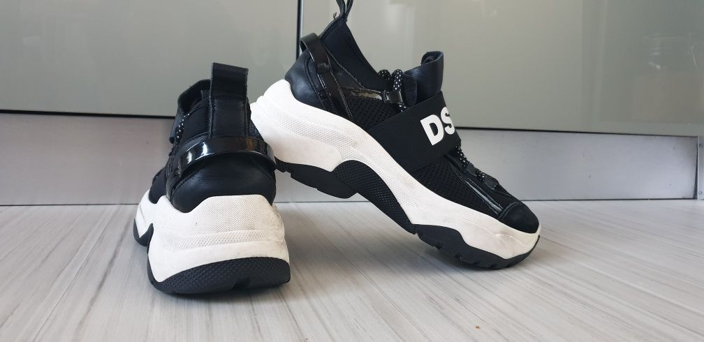 DSQUARED2 Leather Made in Italy / 37 / 23.5 см ОРИГИНАЛ! Дамски Кецове