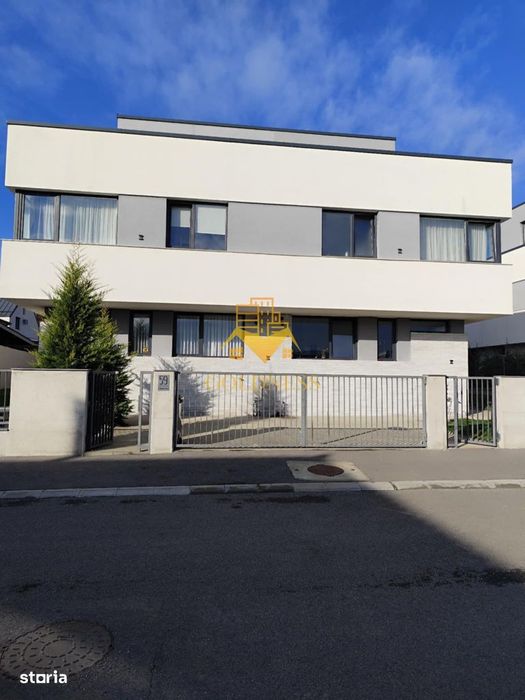 4 camere, 190 mp, Ultrafinisat, gradina 200mp Voronet Zona BLVD Muncii