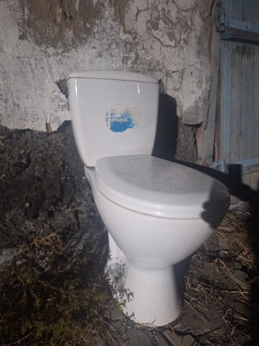 Отдам даром унитаз БЕСПЛАТНО!!!