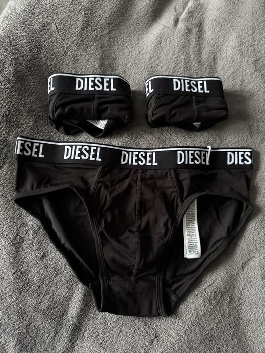 Diesel set 3 chiloti culoare neagra marimea M noi originali
