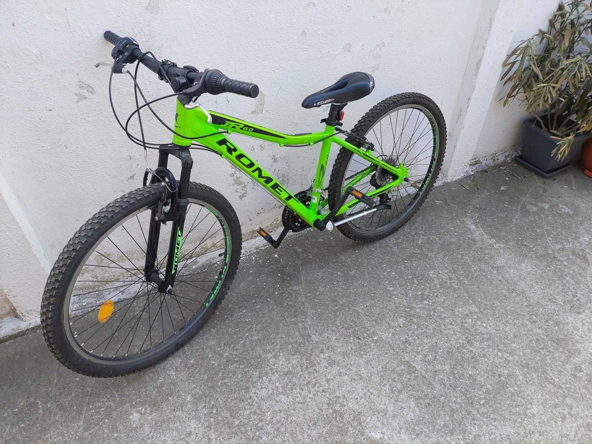vand bicicleta  Romet in stare foarte buna