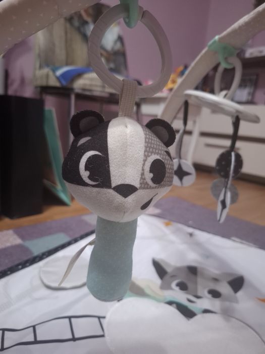 Salteluta de joaca alb negru pentru bebelusi