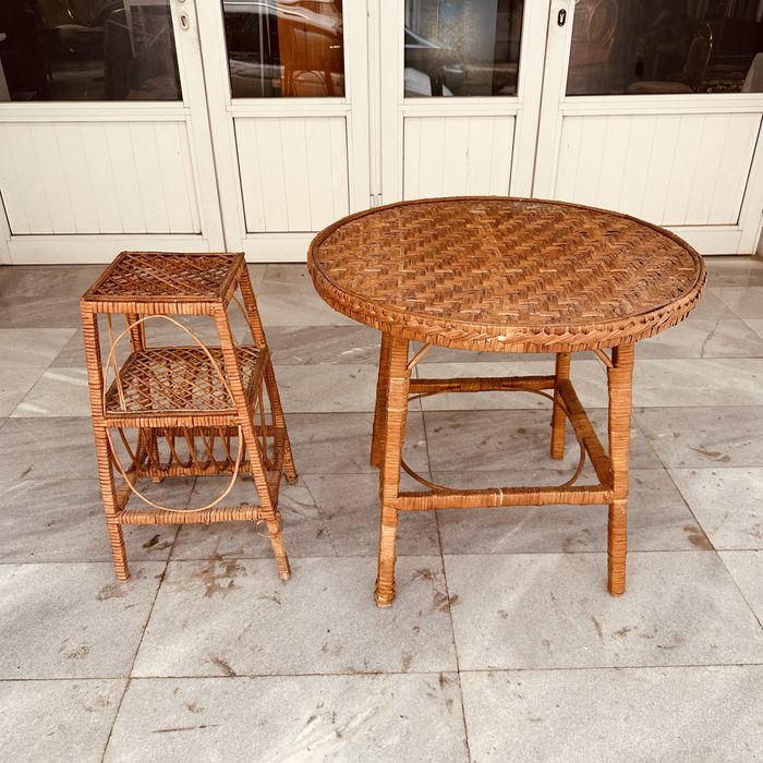 Холандски двуместен диван – вълнена дамаска, отлично състояние