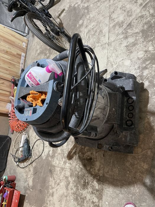 Продам строительный пылесос