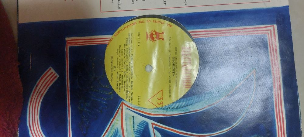 Vând discuri cu povești, povestiri, poezii  pentru copii