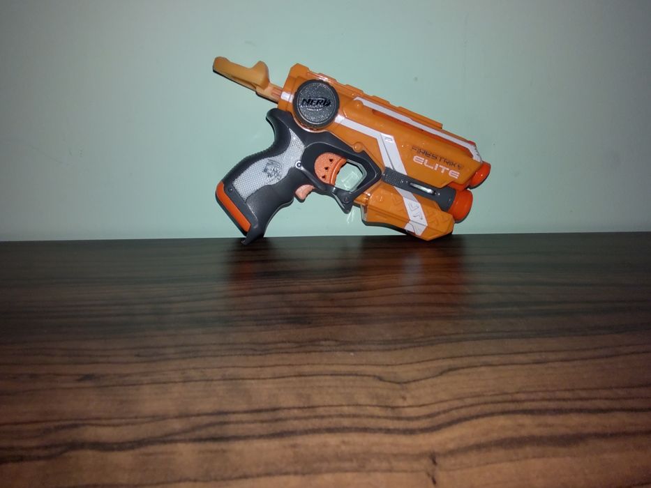Nerf пистолети за деца над 7 години