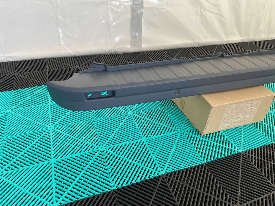 Bara spate Renault Trafic 3 2014+ Vivaro noua originala senzori