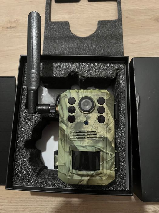 4G Ловна камера със соларен панел