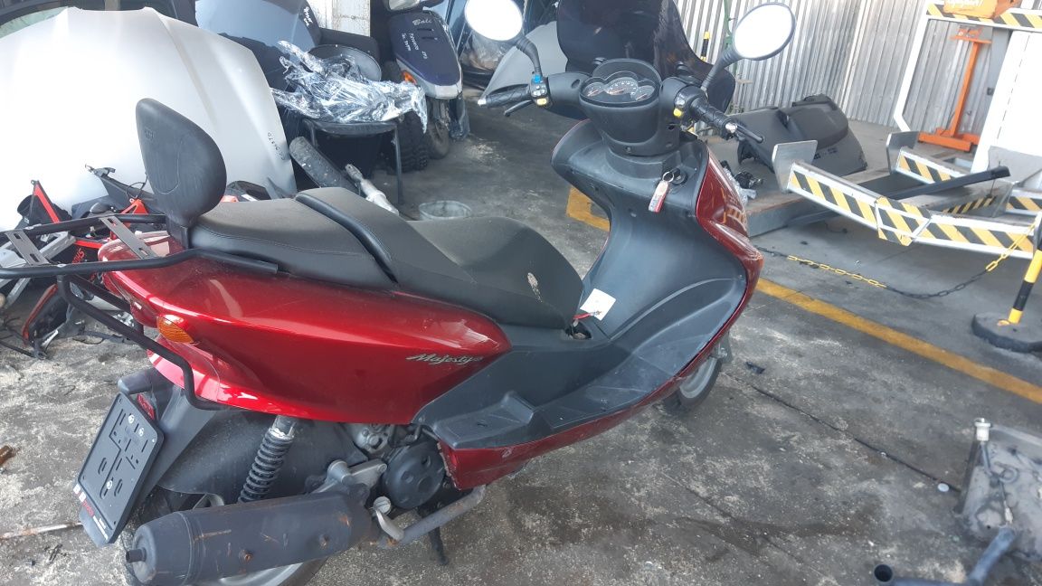 Скутер Ямаха Маджести ( Yamaha Majesty)  -150-180-на части