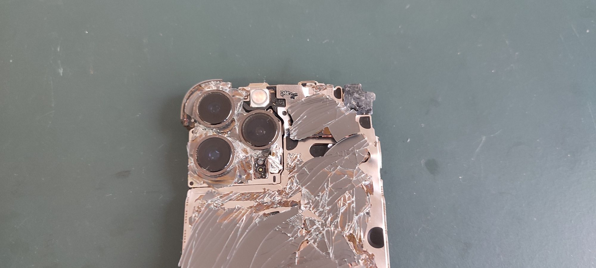 Piese placa iPhone 13 pro Max