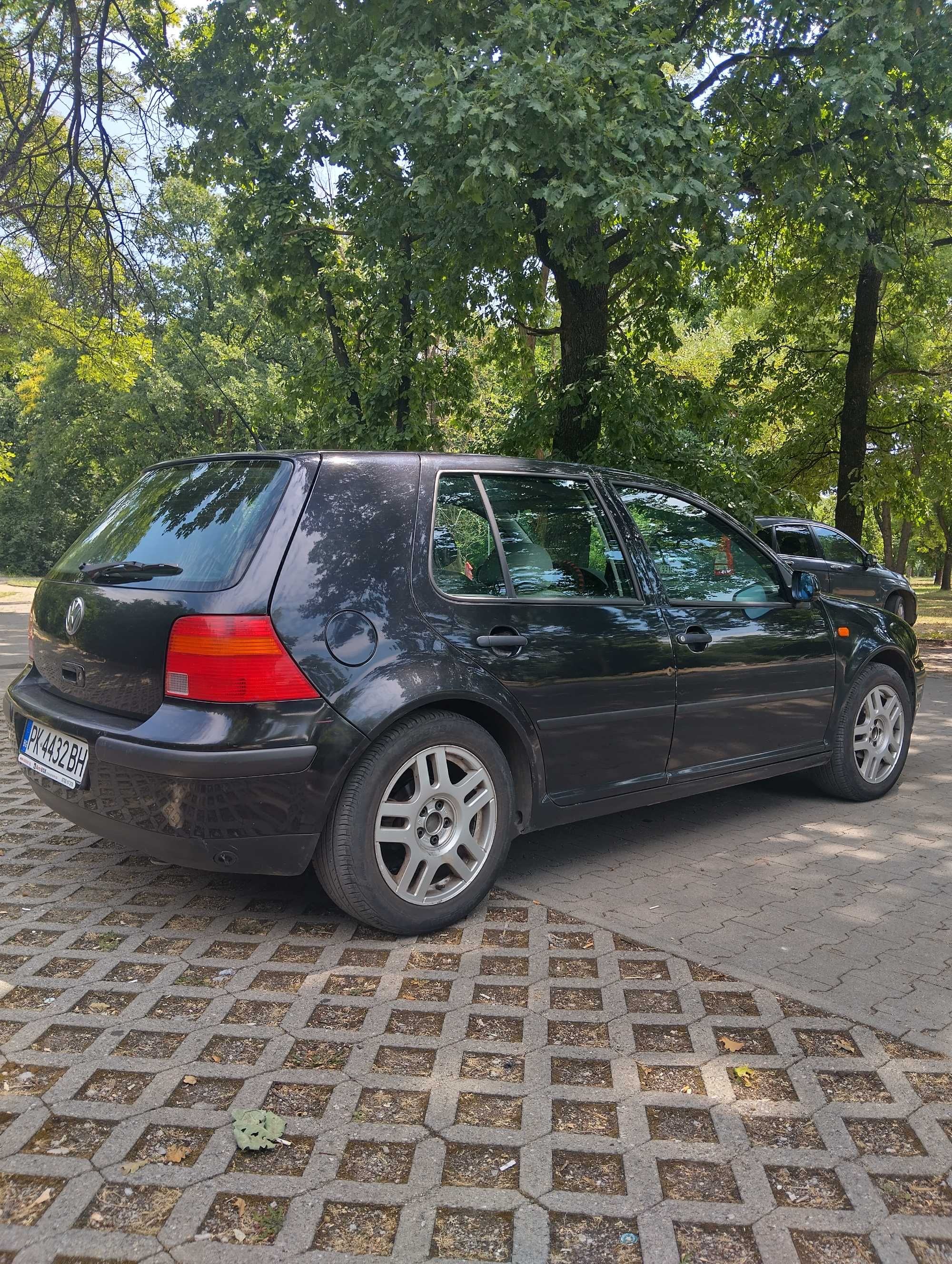 Golf 4  1.6 3500 лв