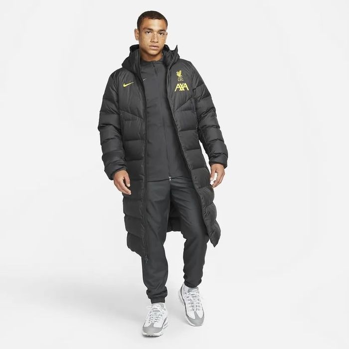 Яке Nike Therma- fit AXA/Liverpool