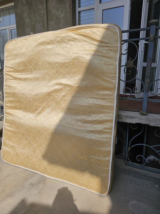Matras tekinga beriladi