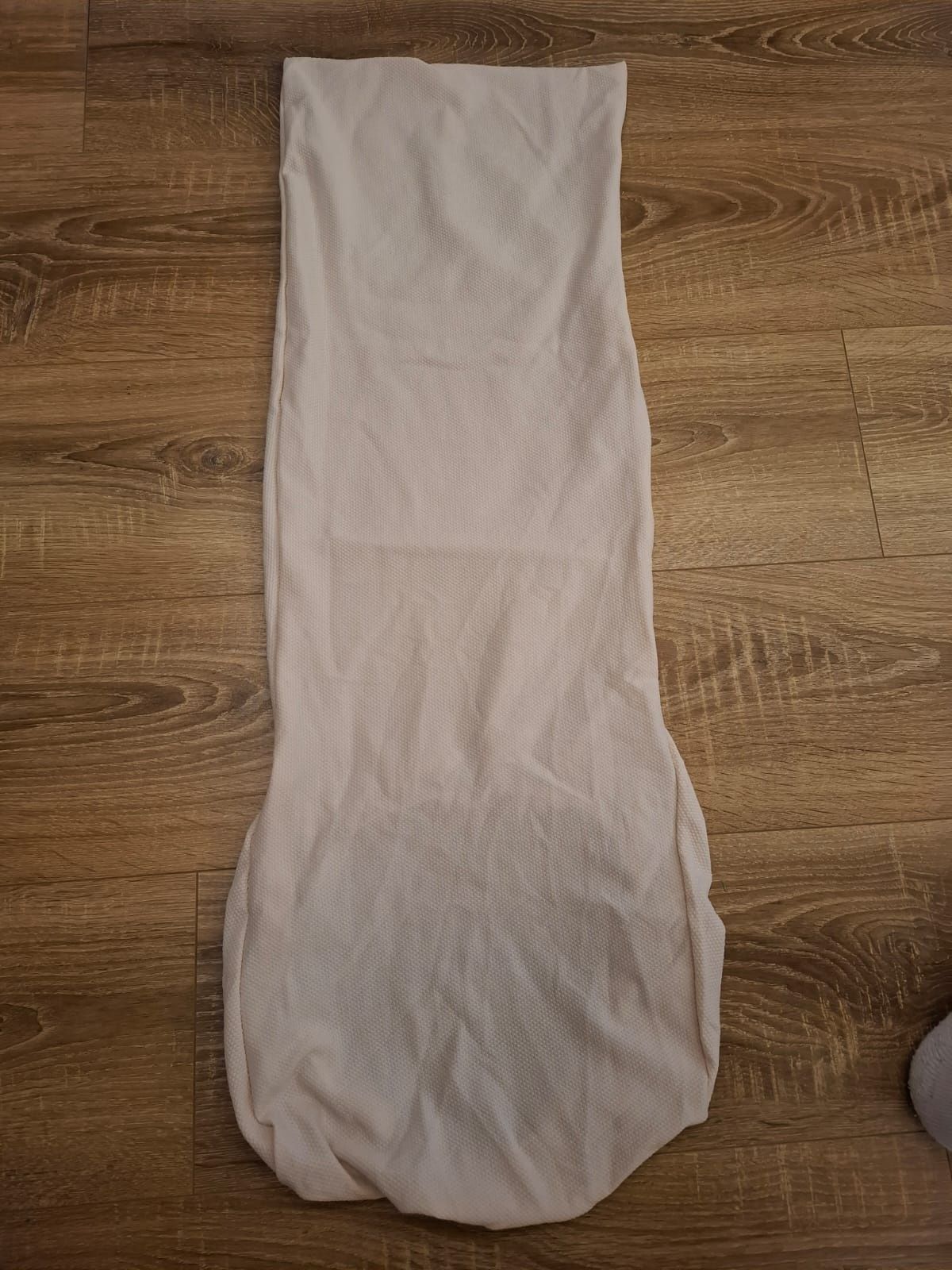 Huse scaun culoare bej,elastice 15 lei/buc