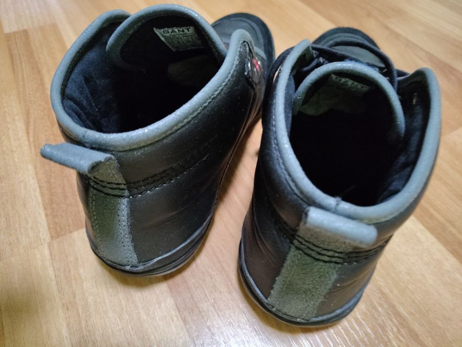 Vând ghete piele naturala