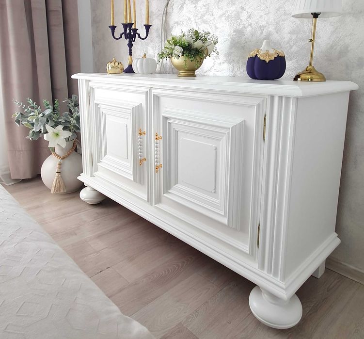 mobilier alb in set,noptiere,comode vintage,lemn masiv