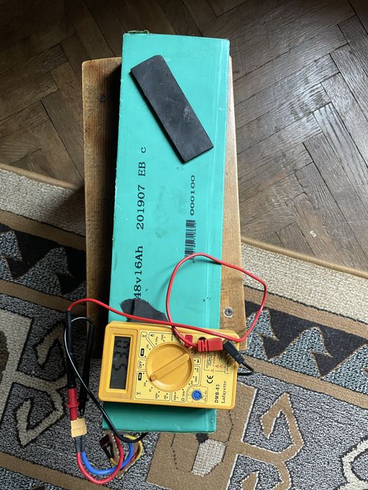 Vînd baterie trotinetă-bicicletă 48v cu 16ap.