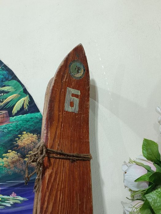 Продам лыжи раритетные.