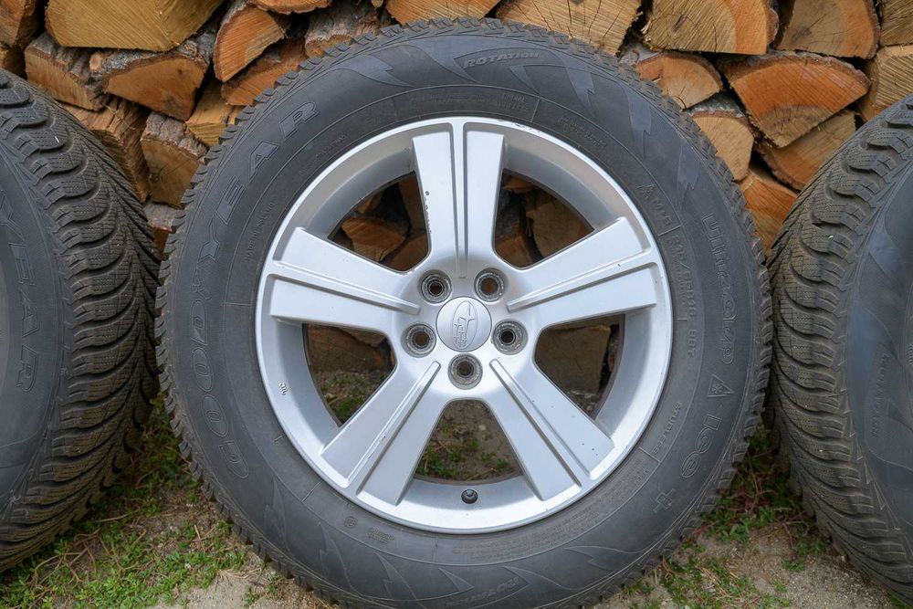Комплект гуми с джанти 215/65R16