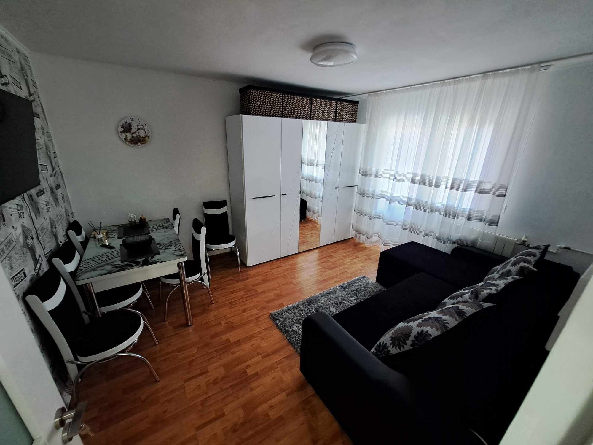 Apartament etajul 1