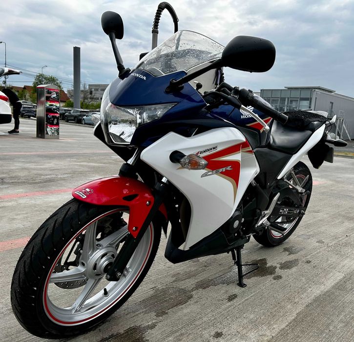 Honda CBR 250R 2011 A2