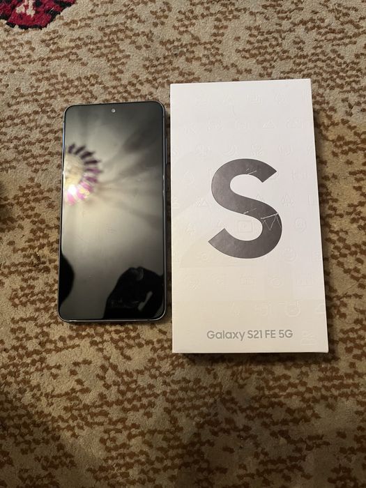 Срочно продам сотку Samsung galaxy S21 FE 5G минус сотки зависло