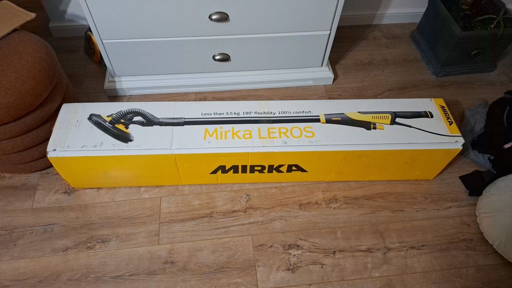 Girafa Mirka Leros