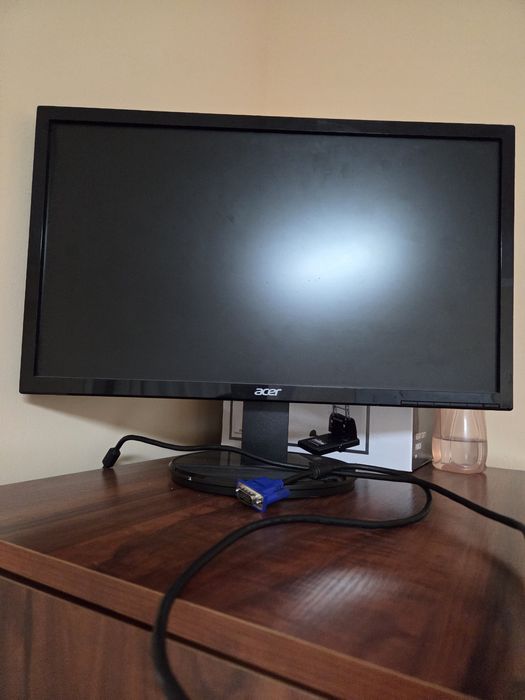 Монитор Асер в хорошем состоянии