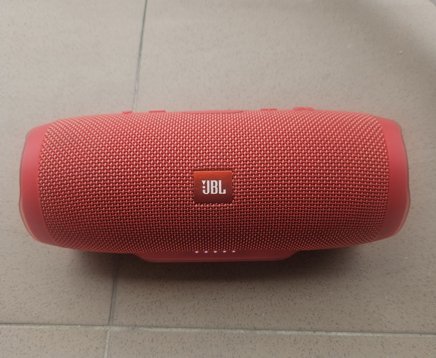 JBL Charge 3 portabila