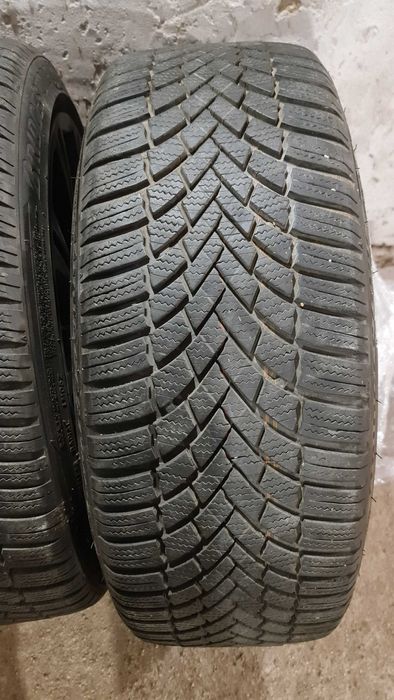 Зимни гуми 215 45 18