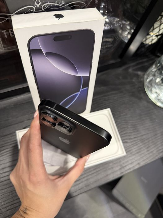 Iphone 16 pro max 1TB - в гаранция до 11.2026