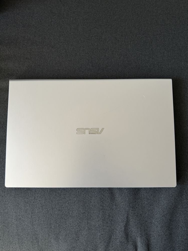 Laptop Asus VivoBook