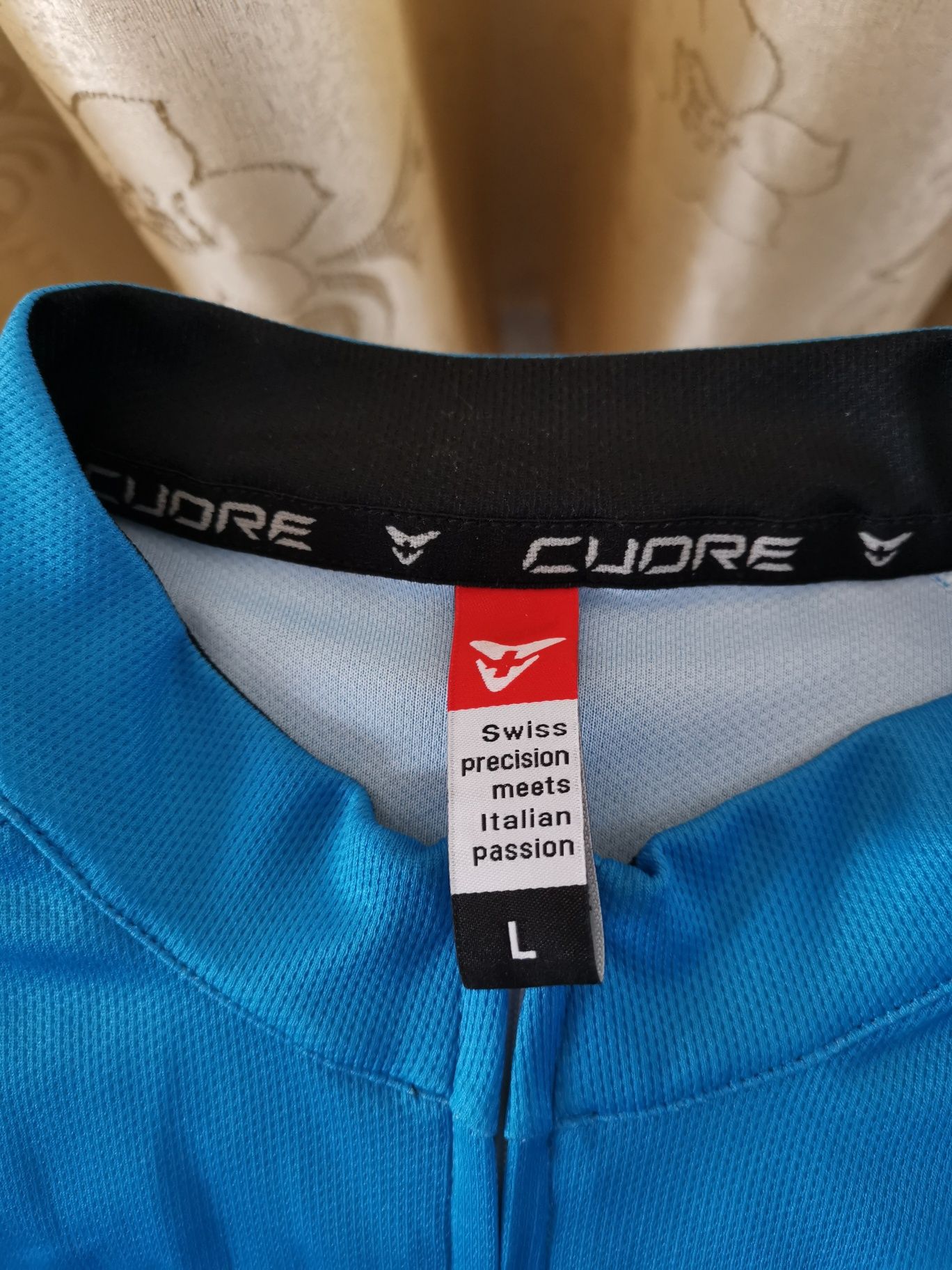 Vând tricou ciclism cuore iron bike race