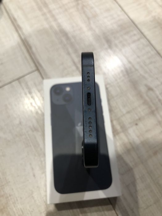Много запазен iphone 13 midnight 128gb