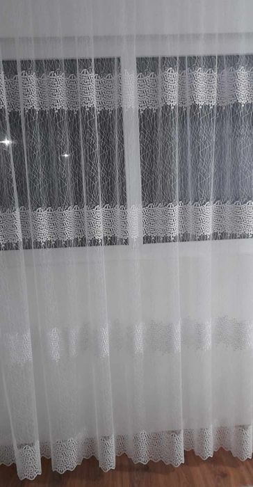 Perdea albă eleganta
