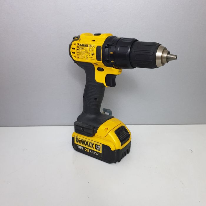 Dewalt DCD 780 Mașina de infiletat 4.0AH Li-Ion