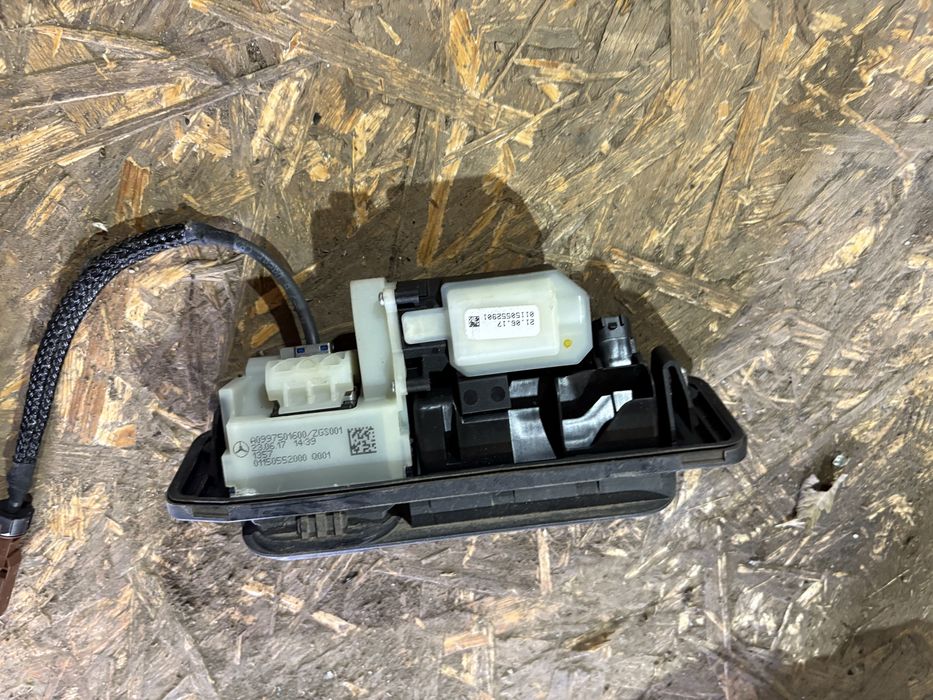 Mercedes w213 Е класа Комби Брава Дръжка Механизъм За Заден Капак