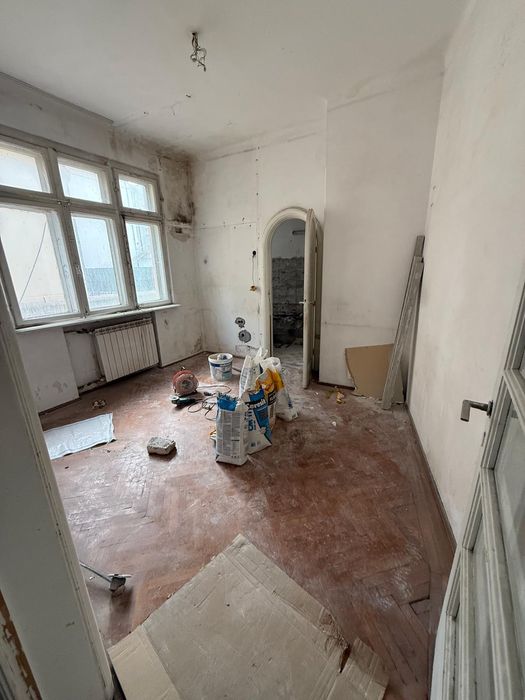 VANZARE garsoniera PARTER - la 900m reali metrou PTA UNIRII