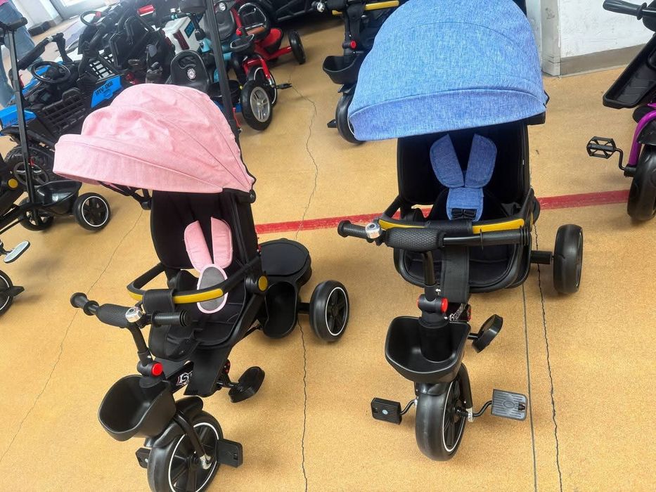 Tricicleta pentru copii 
Negru roz gri sau albastru 
Au poziție de som