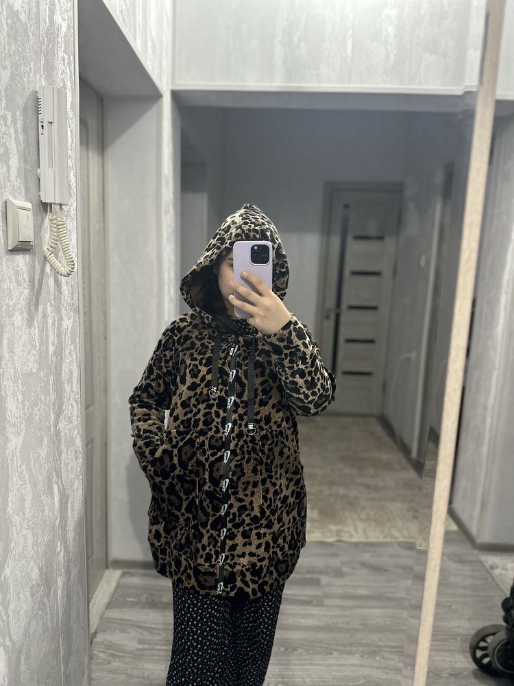 Jenski halat rosa qalin isiqina yengi bir marta kiyilgan