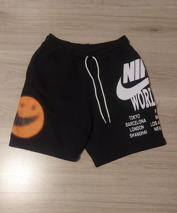 Nike world tour шорти S размер
