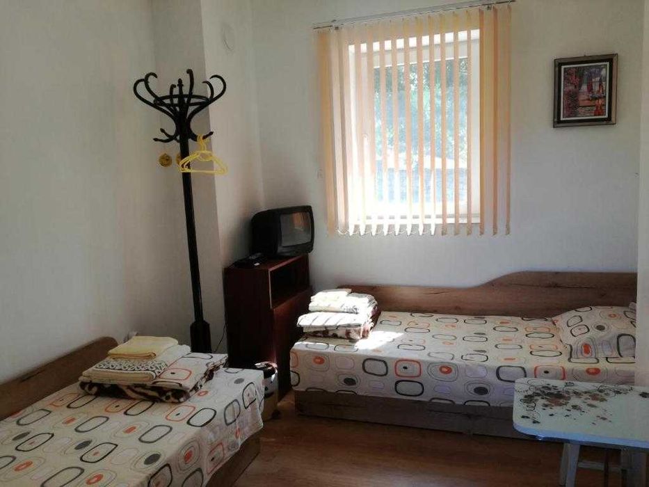 Вила САМО за Коледа, Крушунски водопади