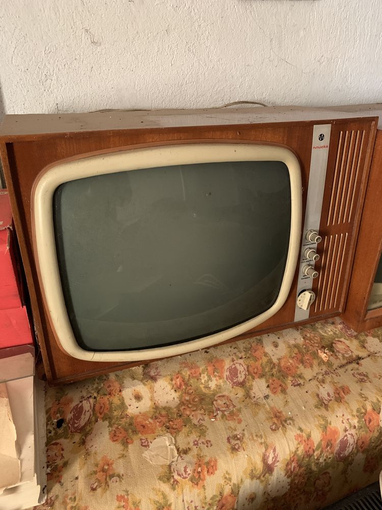 Стари телевозори