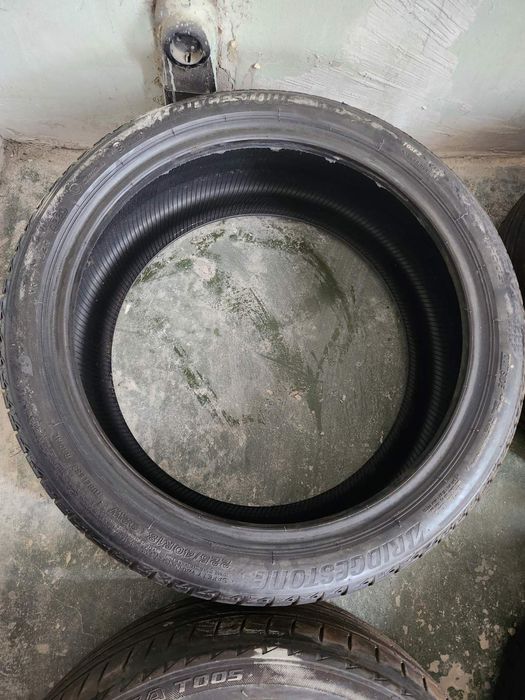 Продавам гуми цена по договаряне