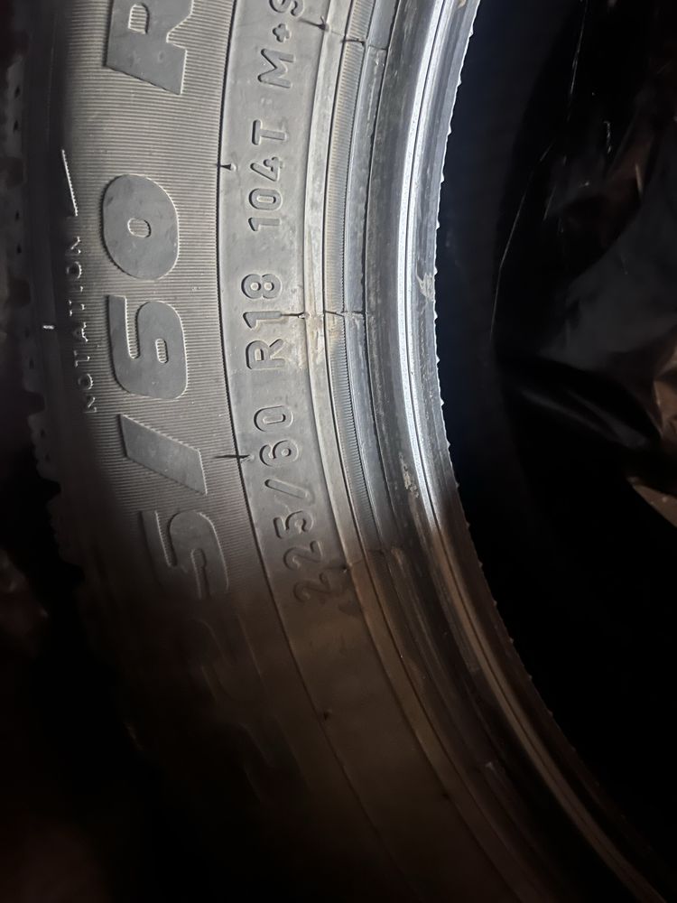 Продам шины зимние отличное состояние