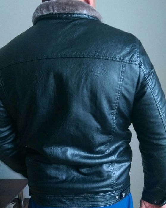 Продам мужскую новую куртку