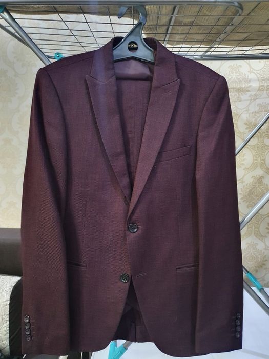 Продам костюм тройка