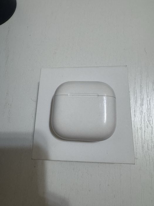 Airpods 4 оригинал