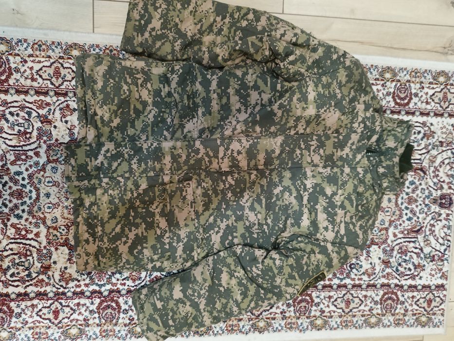 Бушлат  ватник и берцы