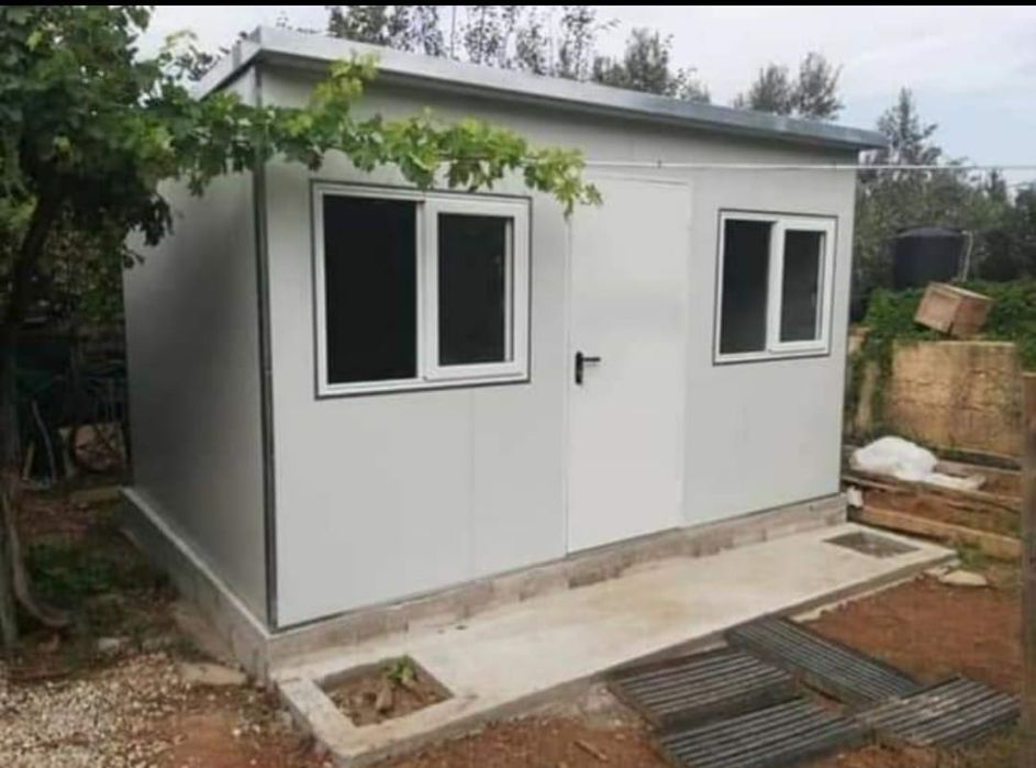 Containere modulare din panouri